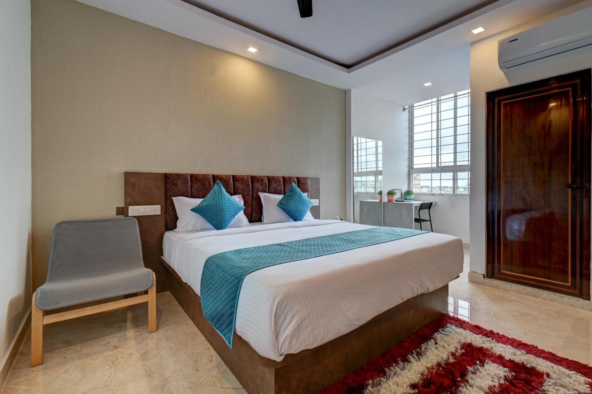 Hotel Cloud 9 Luxury Stay Mysore Buitenkant foto