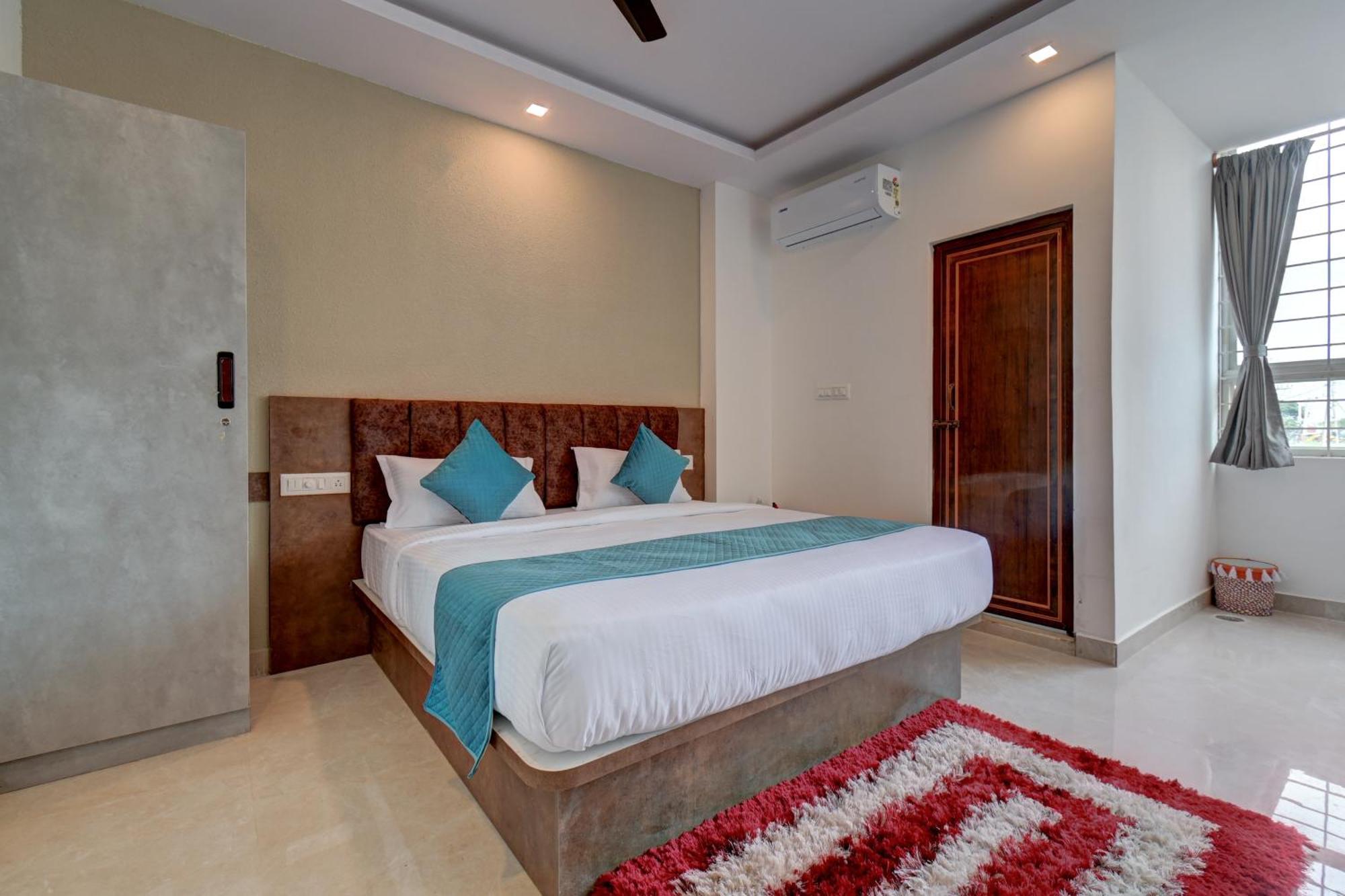 Hotel Cloud 9 Luxury Stay Mysore Buitenkant foto