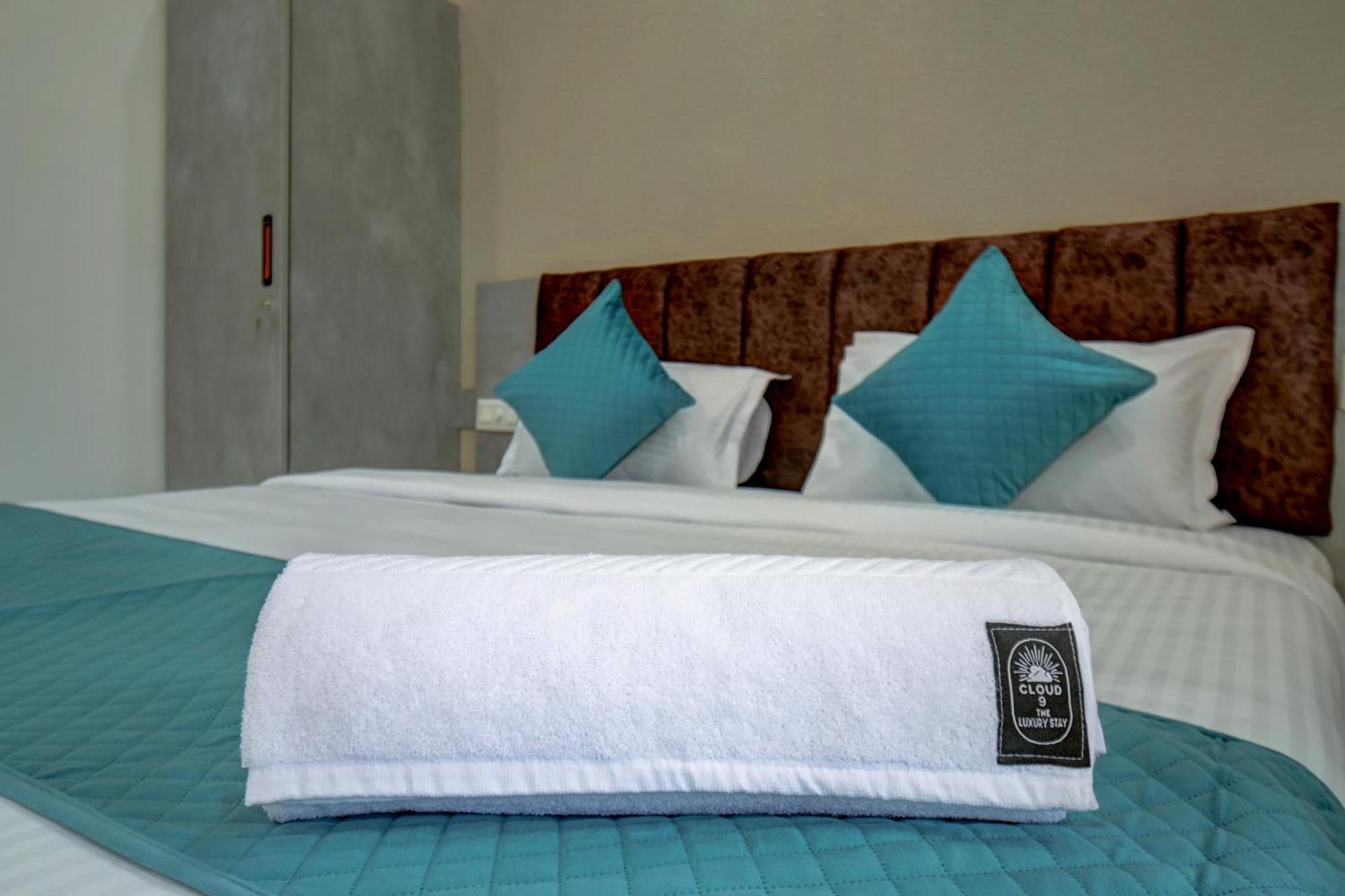 Hotel Cloud 9 Luxury Stay Mysore Buitenkant foto