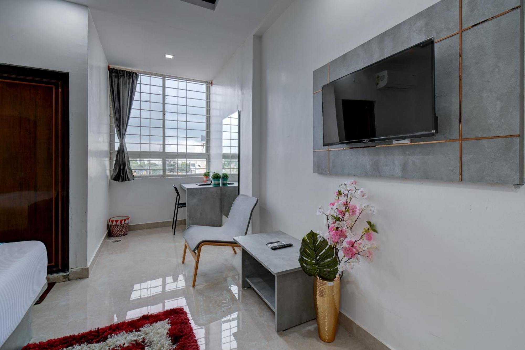 Hotel Cloud 9 Luxury Stay Mysore Buitenkant foto