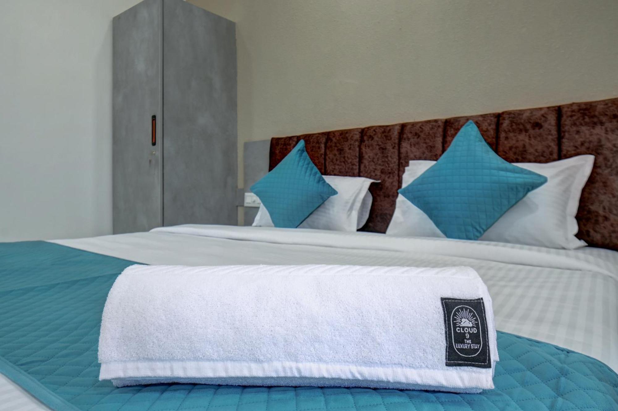 Hotel Cloud 9 Luxury Stay Mysore Buitenkant foto