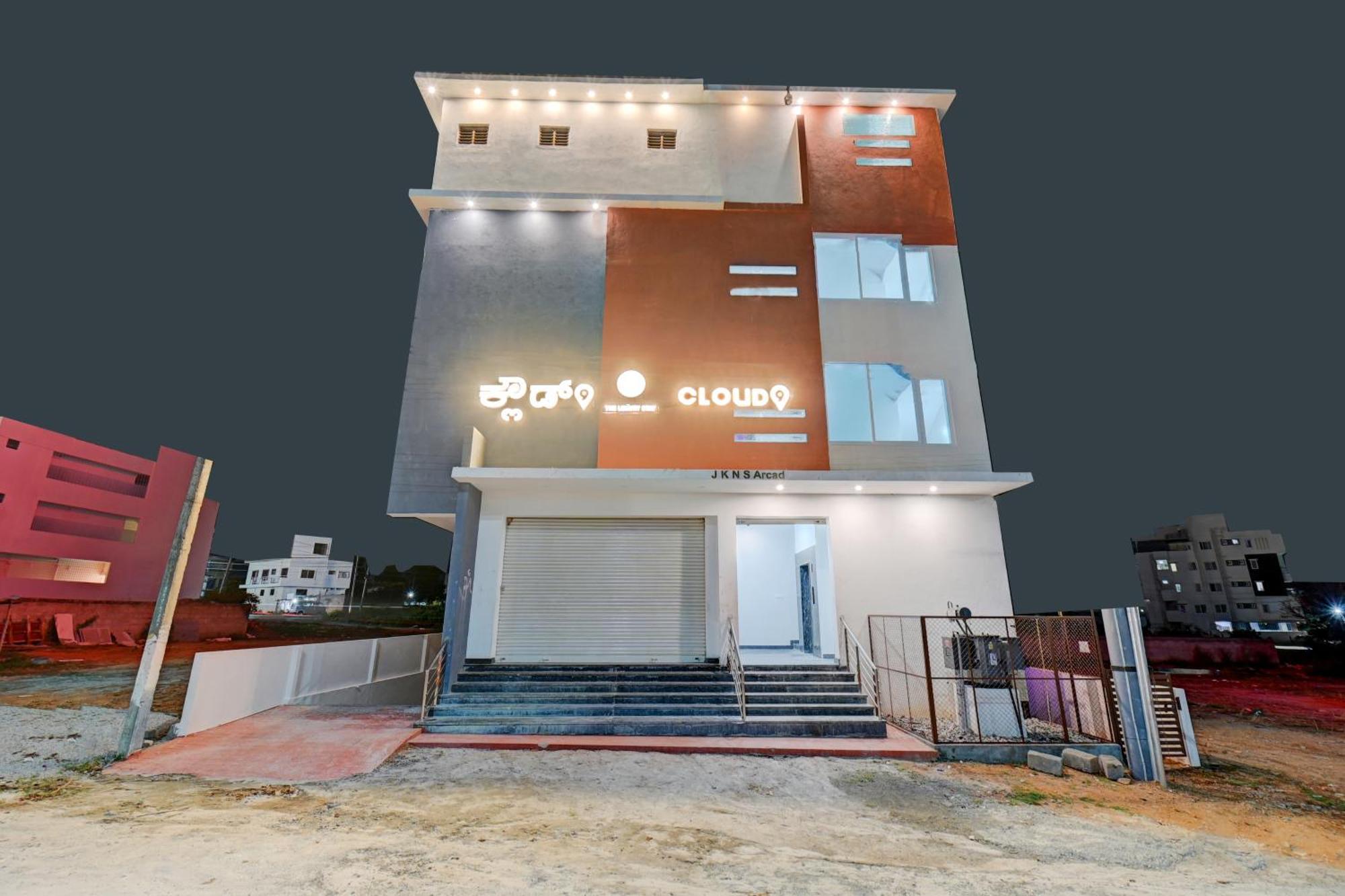 Hotel Cloud 9 Luxury Stay Mysore Buitenkant foto